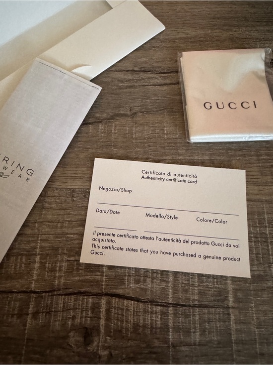 Women’s Gucci Black Rounded Cat Eye Sunglasses main image 7